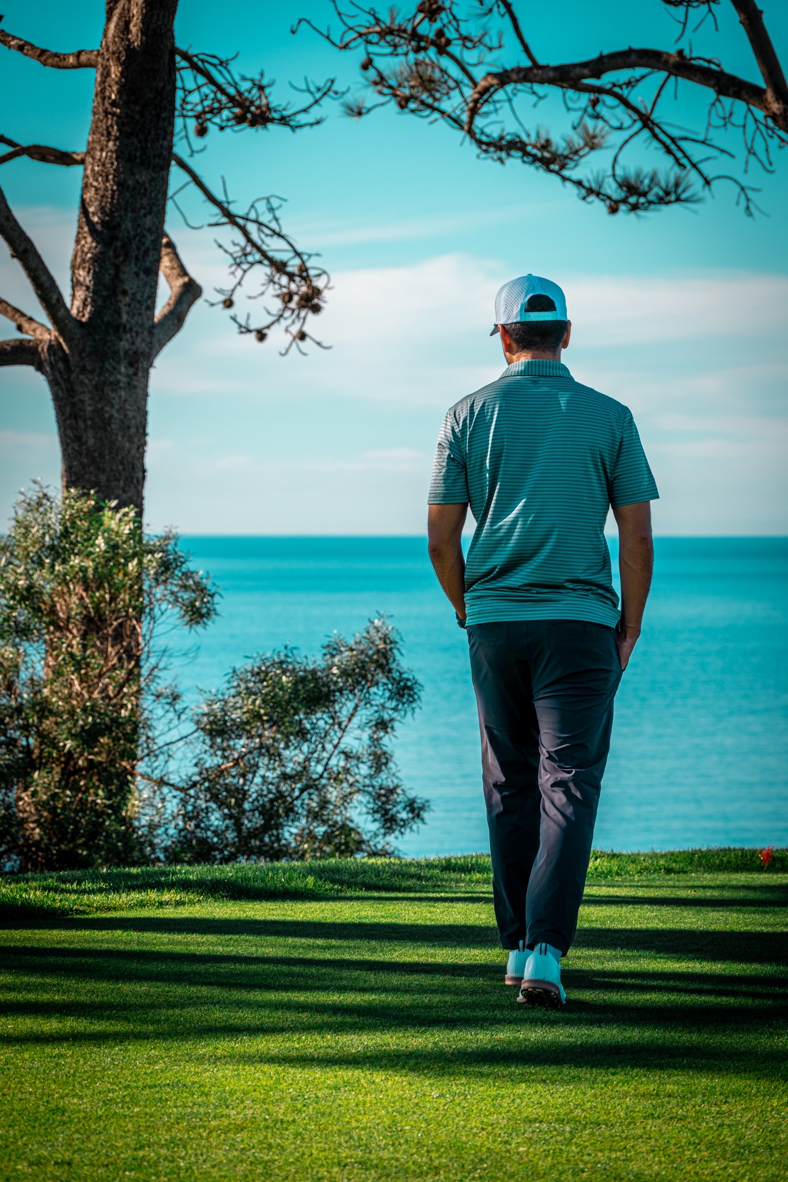 Golfer tee shot